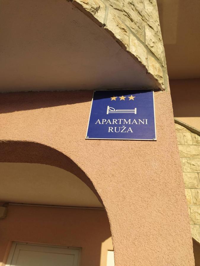 Apartmani Ruza Vir Exterior foto