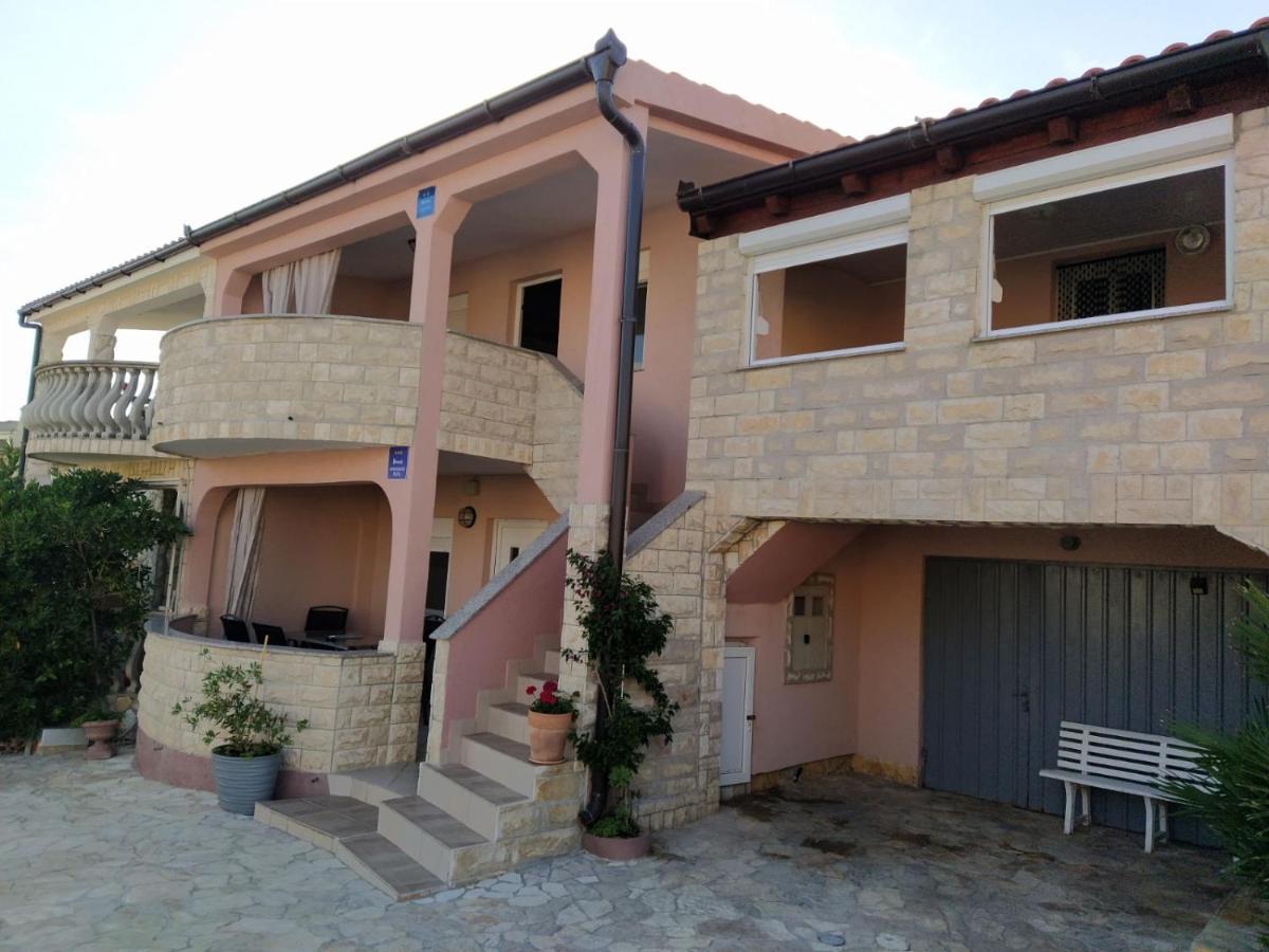 Apartmani Ruza Vir Exterior foto