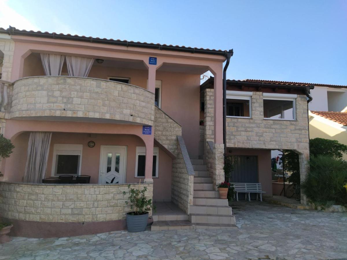 Apartmani Ruza Vir Exterior foto